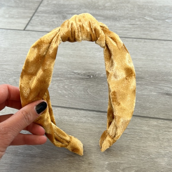 New women’s Anthropologie Headband velvet - Picture 7 of 9